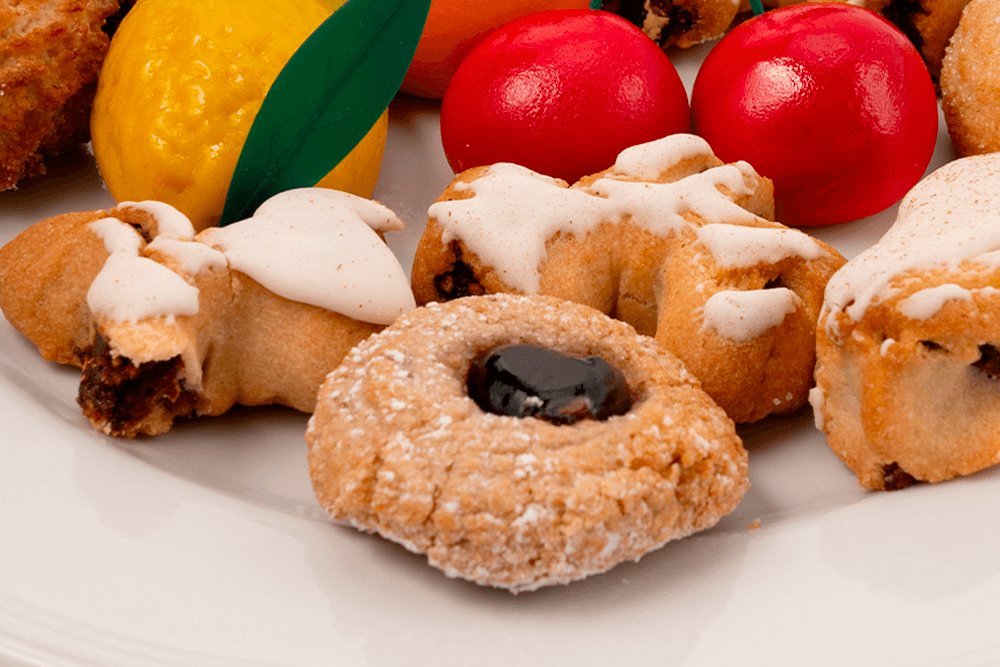 Dolci ai Fichi Siciliani con Amaro Flora per Natale_